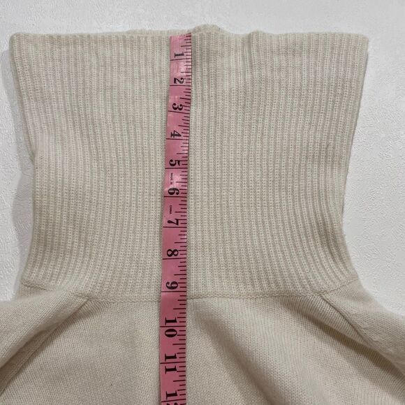 Athleta Cream Turtleneck Sweater Women’s Medium | Cozy Ribbed Knit Pullover - Picture 4 of 5